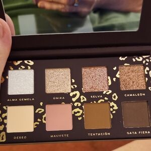 NIKA Eyeshadow Palette - Silver, Gold, Pink, Brown Hues